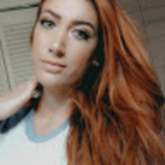 Meet your Posher, Ashley - Picture 1 of 1